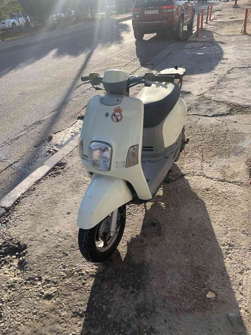 سلام عليكم دراجه بوليس للبيع لون مميز مكينه خير من الله دراجه مكفوله كفاله عامه الكفرات رقم علا رقم التواصل هاذه رقم ***********
