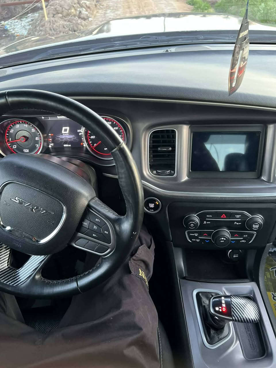 سلام عليكم 

للمراوس ب كي فايف اوبتما 
محتاج الفرق 
جارجر 21 sxt
فول مواصفات 
ماشيه 78 مال جناي 
فتحه 
بصمه 
تشغيل عن بعد 
كشنات كهربائي 
كشنات جلد تدفئه تبريد 
رقم بغداد 
حادثه جاملغ وبنيد سونار موجود 
ستخدام شخصي 
مكانه بابل 
الاستفسار ***********
