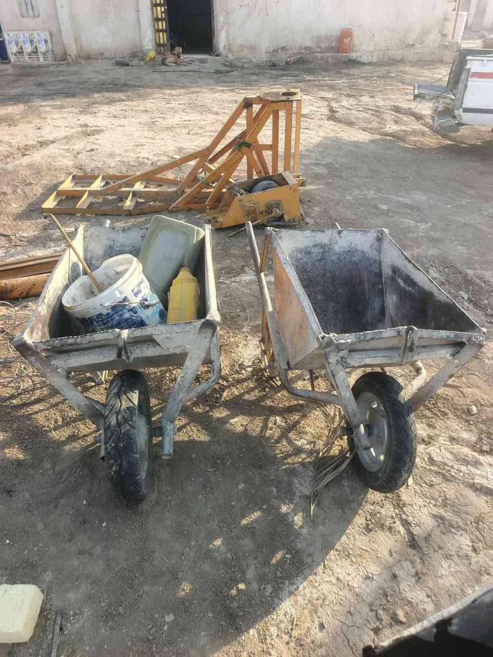 عرباين ونج للبيع العدد ٤ سعرهن ٣٥٠ وبيهن مجال بصيط***********
