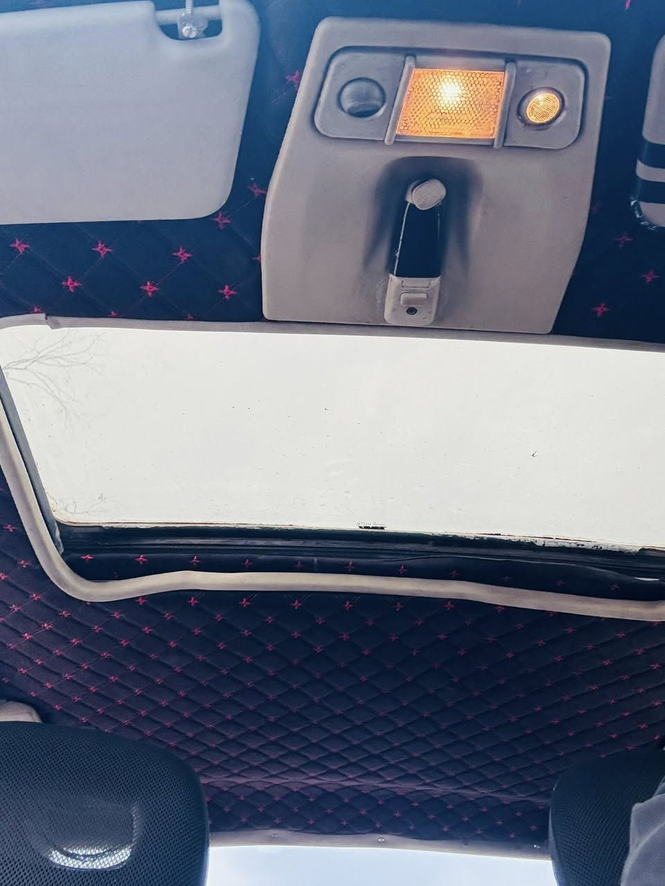 السلام عليكم
فكتره موديل 90 سياره حلوه مرتبه مال جناي 

محركً كير. بلشرط.  رقم كركوك مشروع وطني لل29 

سياره سعرها مناسب.  شرط التحويل.  

السعر 27 

مكاني كركوك دبس 

***********
