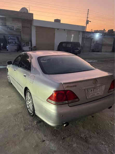 بِسْمِ اللَّـهِ الرَّحْمَـٰنِ الرَّحِيمِ 
شاهینە ١٨٠ بچوک بە بچوک ٢٠٠٥ ئەتڵەت 
بڕاوە بەحری 
بەسمە ڕەش
ناو ڕەساسی 
سێ دوگمە 
کامل مەسرەف کراوە 
ویل و تایەی لۆک
ویل ماجێستا 
چرکەی تێدا نییە 
نوکە دەرزی دەحمی نییە
مەکینە و گێڕ و ئەکسڵ بەشەرتی ٢٠ وەستاو فەحس قوەتی یەک ٨٢ نەبوو نەتەوێت 
ماشاالله سەیارەکە دەڵێی بیبەرە زۆر بە قوەتە 
نرخی ٤٨ قەڵا و معامەلەیەکی کەم 
شوێن: ڕانیە-چوارقوڕنە 
 موشتەریت تێڵ کە *********** رانية
