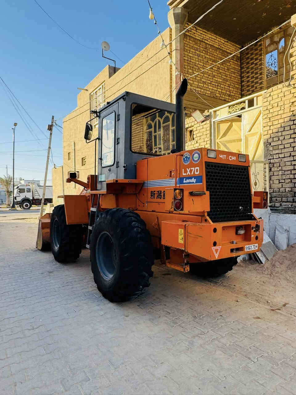 السلام عليكم للبيع شفل دخول جديد هيتاشي{ 70 LX }وارد اليابان كفاله عامه مكينه ازوزه لاستفسار ( *********** )
