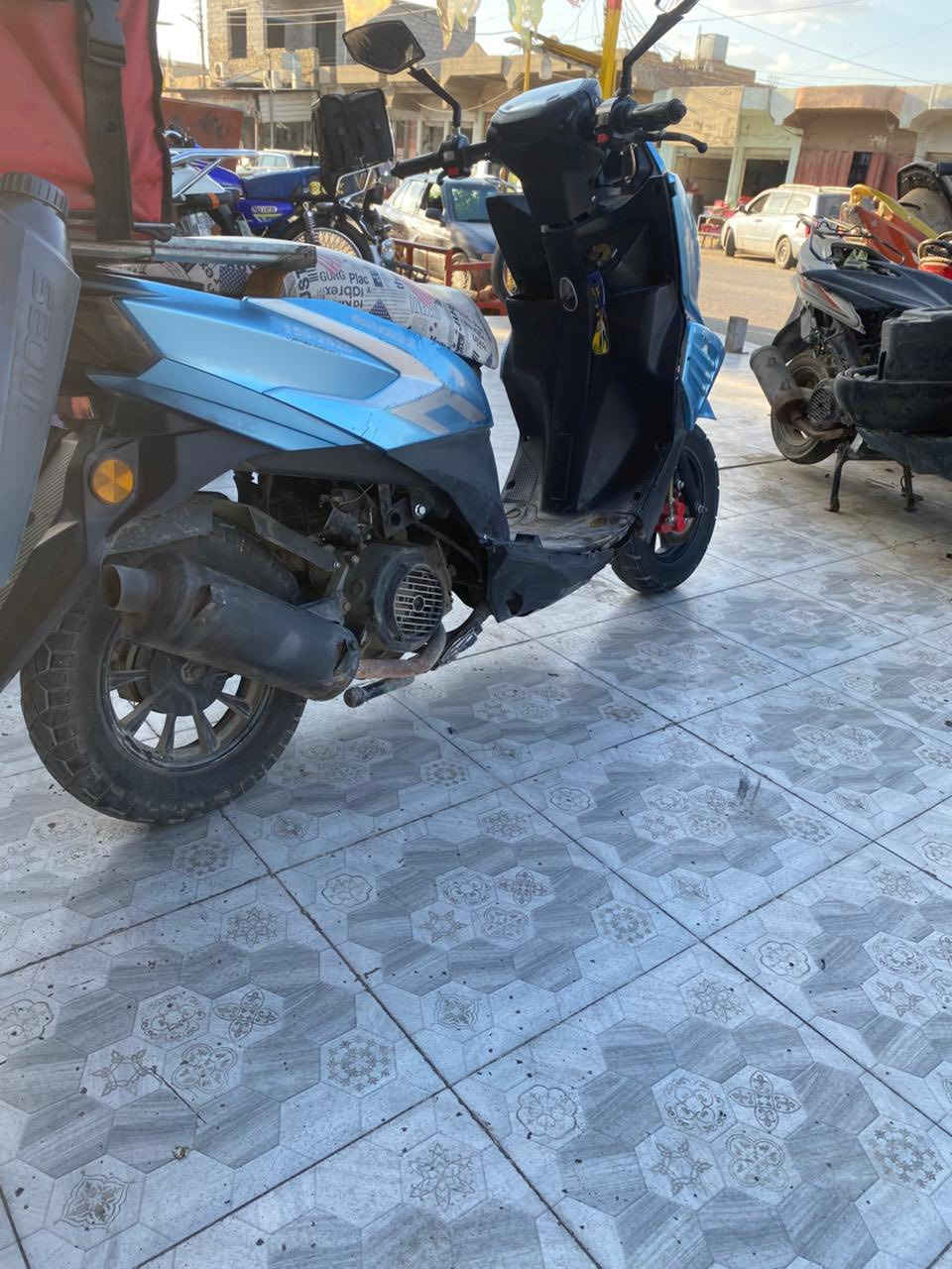 سلام عليكم دراجه للبيع نظيف مكينه وكشر بلاد شاشه الكتروني كهربائيات كامل مابي اي مشكله السعر 525 وبي مجاال الاستفسار ***********
