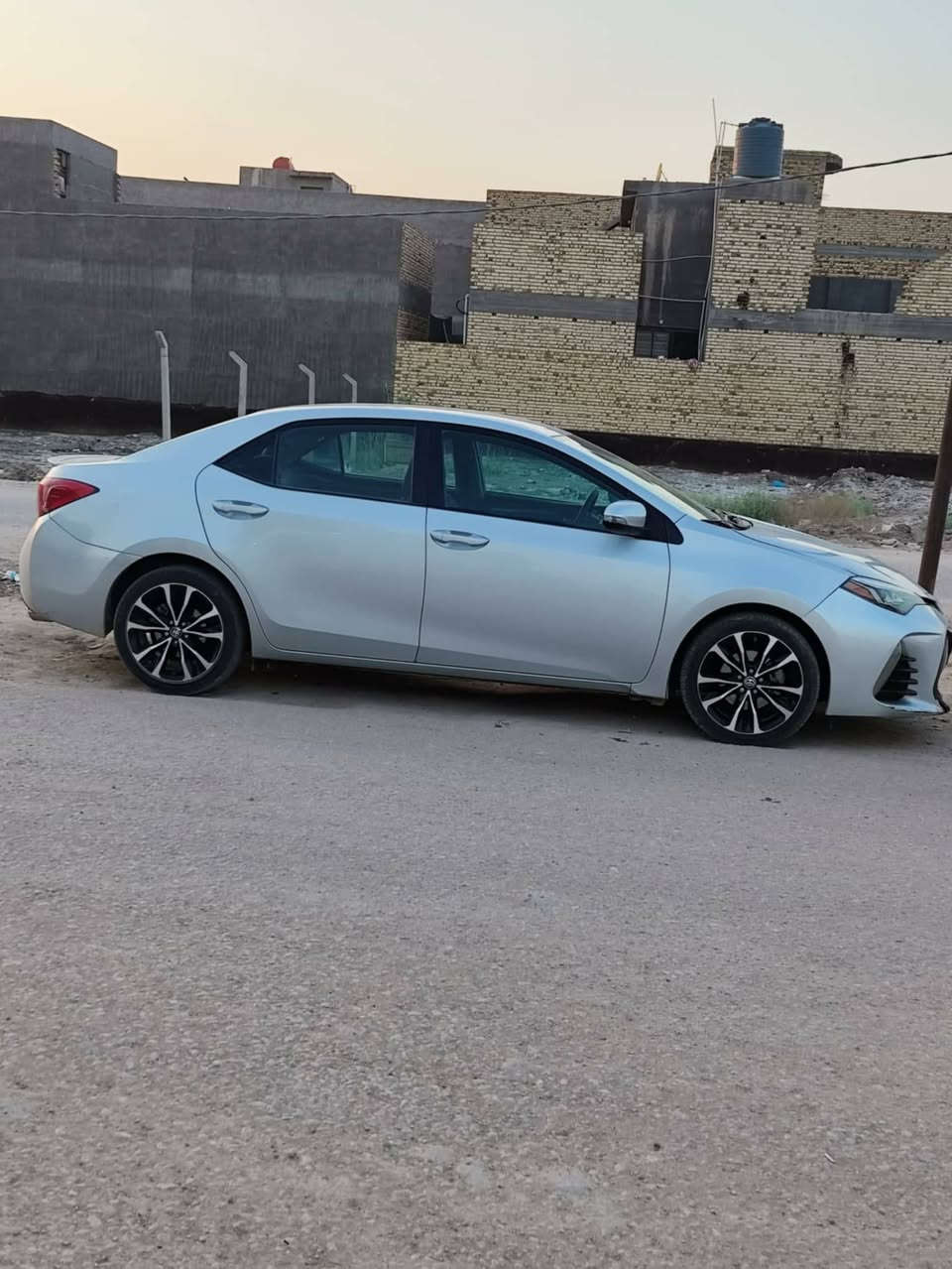 السلام عليكم .
كورلا موديل 2019
فئة SE
قطعتين صبغ 
جاملغ وبنيد 
بدون دواخل 
الاستفسار والسعر 
👇
***********
