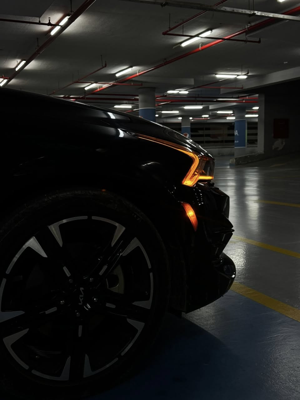 السلام عليكم k5 
2023 Gt line 
فول ماعده البانوراما
داخل احمر شاشه جبيره ستيرن d كشن كهرباء رادارات كلشي فول بيها ويل gt line 
السياره ماشيه ٣٥m 
حادث السياره تخريب طلقات من امريكا طلقتين بلجاملغ الخلفي منافذات ولا طلقه نافذه للداخل معمر علكدها 
وطلقه بلصندوق هم منافذه وصبغ علكدها يعني حالها حال تكحيل 
ووحده بلباب فقط السياره باقي اجزاءها كفاله عامه بلاديه سونارها موجود مال مندلاوي مكان السياره بغداد السعر خاص  
وهذا رقم الشاصي  مرفق بلصور 
المكان بغداد 
***********
