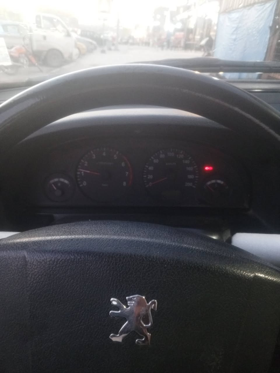 سلام عليكم بيجو روى 9 سياره خير من الله بدون ضربه وخياس بس هاي لبل بنيد موضحه بصوره كير مكفول صدر مكفول بس محرك بي بخر تبريد ثلج بصبوغه حزام اثر جرد دخل بل كرتون سندر لك عنوان بعد شعر 35 وبيهه مجال رقم الهاتف ***********
