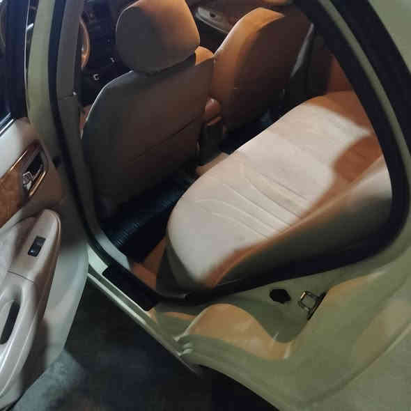 السلام عليكم عندي نيسان سني موديل 2009 كفالة عامه السعر 110وبي مجال شويه رقم الهاتف *********** ابو كرم مكان السياره بغداد الثعالبة قرب بازين خان الصمود
