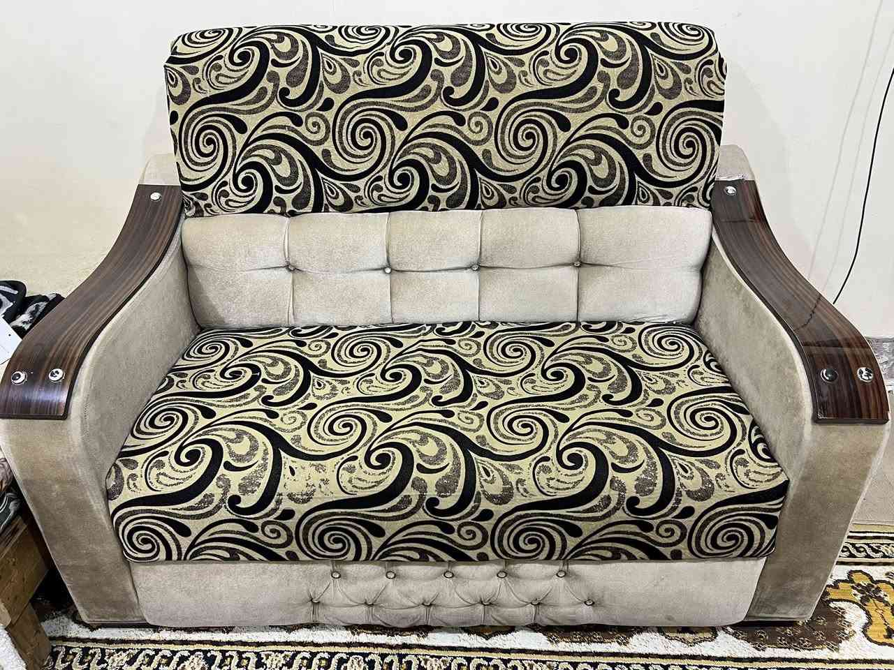 تخم 10 مقاعد 5 قطع
نضافته جداً عالية، خشب ثقل مو معاكس 
مسيب حي العسكري
أي استفسار مراسلة الحِساب خاص


**إذا كنت صاحب هذا الإعلان وتريد حذفه لأي سبب، رجاءا أرسل رسالة إلى الدعم الفني**