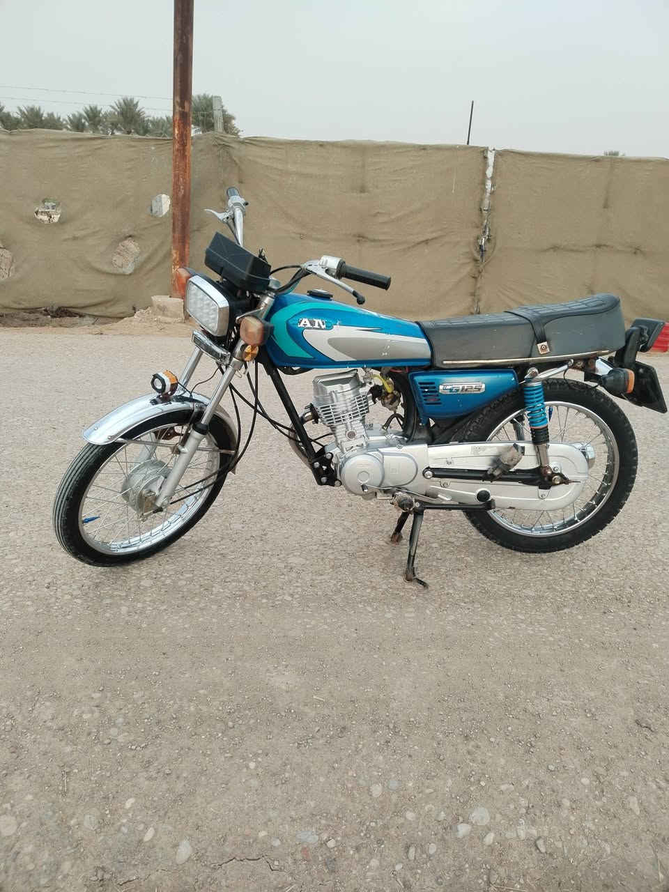 السلام عليكم للبيع
***********
