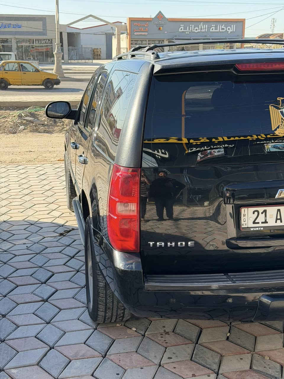 السلام عليكم 
تاهو lt للبيع نوع تاهو خليجي  2009 
كفالة عامه من صبغ وتبديل وضربه 
هزه وسنويه جديد باسمي تحويل ثاني يوم 
كير ومكينة كفاله 
الرقم سليمانية الرقم الإنكليزي  
الداخل بيجي 
دشبول مابي اي فطر واي تصليح نظيف جدا 

السعر 220 وبيها مجال اتصل وتدلل 
للاستفسار الاتصال على الرقم ادناه 
***********
