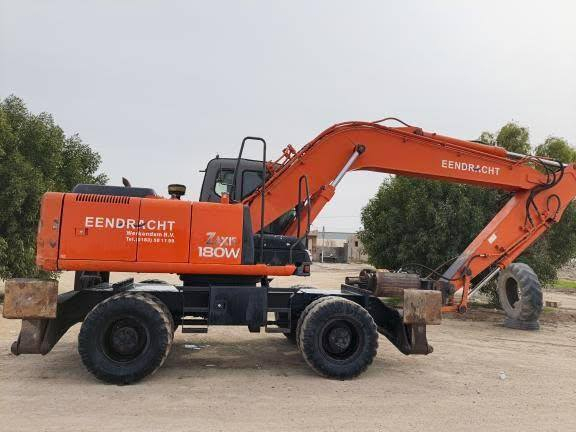 سلام عليكم للـــبيع حفاره هيتاشي حجم 180   موديل 2006     للستفسار ***********   خط— وتساب
