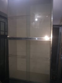 رفوف زجاج ٦ملم • ٣ قطع • ٢١٠×١٠٠×٣٠