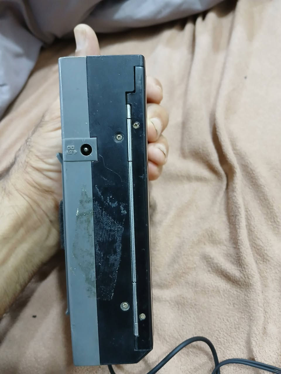 متوفر راديو مسجل موديل قديم ١٩٨٠ حجم صغير سماعه هيتفون ٤بطاريات قلم شرط الشغل بسعر ٢٥ الف متوفر توصيل


**إذا كنت صاحب هذا الإعلان وتريد حذفه لأي سبب، رجاءا أرسل رسالة إلى الدعم الفني**