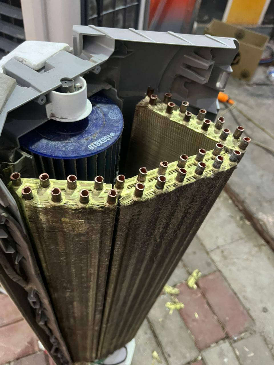 السلام عليكم يوجد عندنا صيانه لقطع الداخليه كافه الانواع تبديل اكس السعر 160 مع الفتح والشد والغاز ***********
