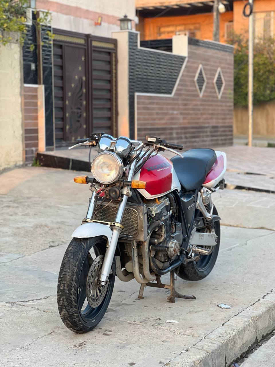 السلام عليكم ورحمة الله
ماطور سي بي الف  النضافه كدام العين 👀
كزوز رياضي صوتو صاجعه ⚠️
لون مميز 🤍❤️
كلك كلك كلك كلك
السعر خاصصص
رقمي بي واتس ***********
***********
ماسنجر مفتوح
