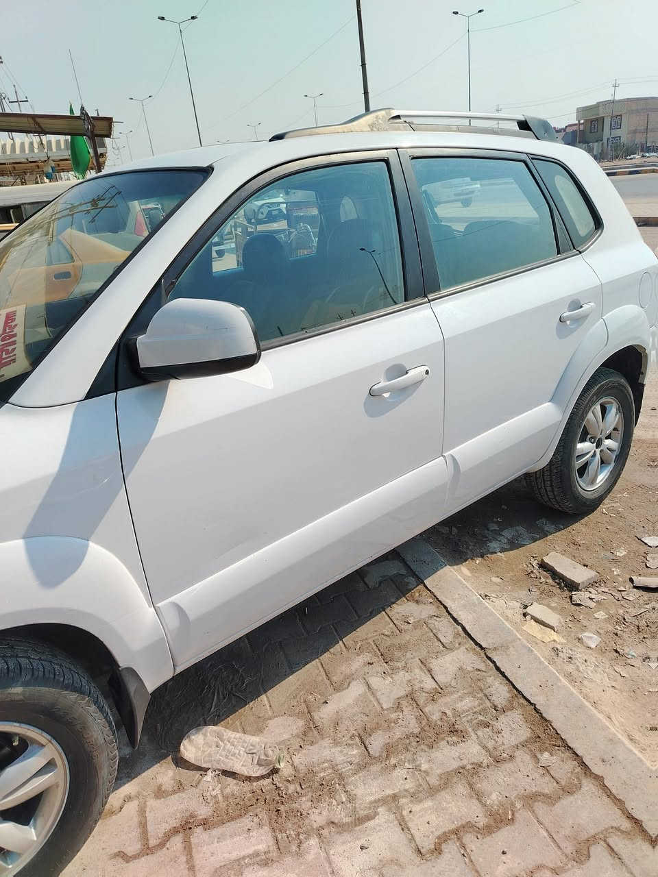 من رخصت مدير الكروب المحترم توسان ٢٠٠٩ رقم نجف مشروع وطني كامل المواصفات مكفوله من الصبغ عدا الجاملغ الأمامي الأيمن السعر ١٢٠ مجال بصيط حك الجيه مكان السياره الكوفه رقم الهاتف *********** سنويه لغايت ٢٨
