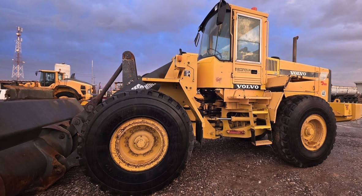 للبيع - بۆ فرۆشتن دخول منفیست
———————
شفل : VOLVO
حجم : L120C
مودیل :1999
—————————
بۆ زانیاری زیاتر پەیوەندی بکەن بەم ژمارە تەلەفۆنە 

***********
***********
