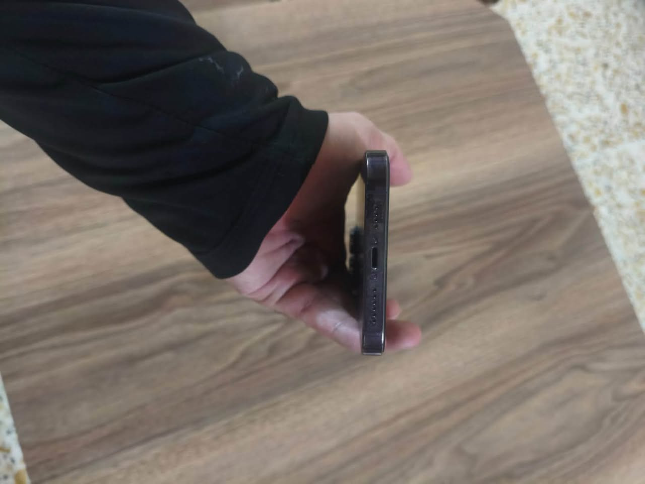 سلام عليكم
ايفون 14 pro max ذاكرة 256
للبيع للون بنفسجي +كارتونتة اصلية ويا
بطارية 80٪؜🔋الجهاز على وضع الشركه حيل نضيف السعر ٨٢٥ وقابل للتفاوض


**إذا كنت صاحب هذا الإعلان وتريد حذفه لأي سبب، رجاءا أرسل رسالة إلى الدعم الفني**