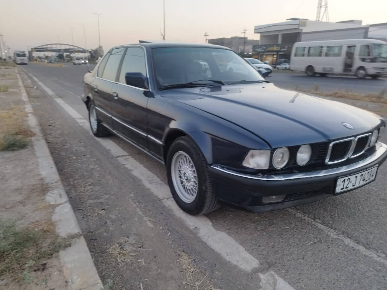 السلام عليكم بي ام 730 V8 اصل وفصل V8 رقم نينوى انگليزي سنويه جديد گير عادي تبريد ثلج سيارة بدون حادث شرط صبغ جمالية موديل 93 شرط كهربائيات كلها شغالة تخم تاير جديد تريد تحويل تريد وكالة شرط محرك لوك بلادي گير عادي سيارة ترايها يخبل السعر 55 بطاقة بانزين بيها مكان السيارة كركوك رقم مبايل***********

