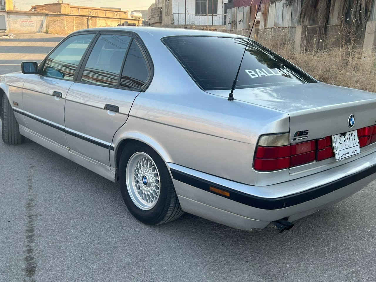 بي ام 525i اصل للبيع
موديل ١٩٩١

گير اوتو 

لون سلفر

تبريد ثلج

تدفئه

شاشه + كامره خلفيه

طخم تاير جديد

ويل نحله جديد اصلي 

طخم امامي و خلفي جديد

محرك ٦ كبس شرط 

گير شرط

كشنات جلد + غرفتها جديده

بيها مضخم صوت 

رقم نينوى

السياره بدون طخه

مصبوغه عام جماليه

سعرها 70 و بيها مجال
***********
***********
