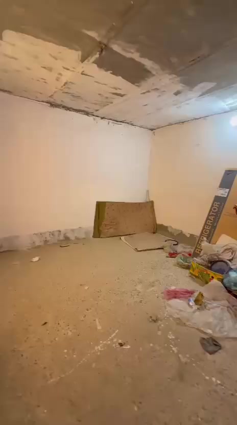 السلام عليكم 
دار الإيجار المكان بكرلي قرب موقف دانه المساحه 200م 
بيت نظيف ومرتب كامل الخدمات مى كهرباء مجاري تبليط 
ايجاره 450 أي ستفسار أتصل أو تتفضل خاص 🏫 وبيك خير وتدلل ***********
عقارات الخفاجي
