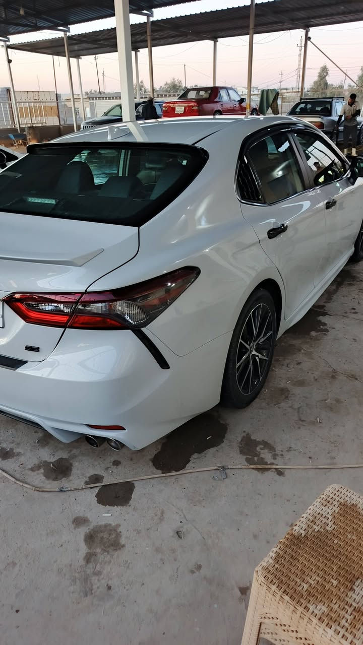 كامري se  موديل ٢٠٢٤
حادث دعاميه فقط بدون ايرباك بدون دواخل بيها مبدل بنيد امريكا
صور الضرر مرفق بالمنشور
سياره حلوه وجديده حيل 

ماشيه 90 الف مشي امريكا

السعر230 وبيها مجال
مرقمه سليمانيه بسمي
للاستفسار الاتصال***********
مكان السياره ديالى جلولاء
