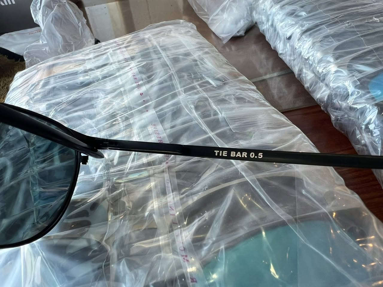 نظارات Oakley Tie Bar 0.5 
هي  نظارة  شبه بدون حافة 
مصنوع من التيتانيوم خفيف الوزن والمتين. 
متوفر كمية منهن


**إذا كنت صاحب هذا الإعلان وتريد حذفه لأي سبب، رجاءا أرسل رسالة إلى الدعم الفني**