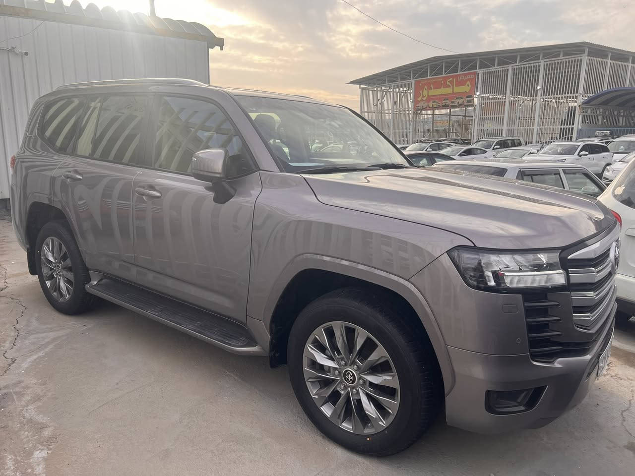 السلام عليكم 
GXR موديل ٢٠٢٢
توين تيربو
ماشية ٧٥ الف حقيقي 
ام الضمان 
شاشات اصلية 
مكفولة 
لون مميز 
السعر 635  مع المجال
63500$ 
***********
التواصل واتس اب واتصال مباشر
