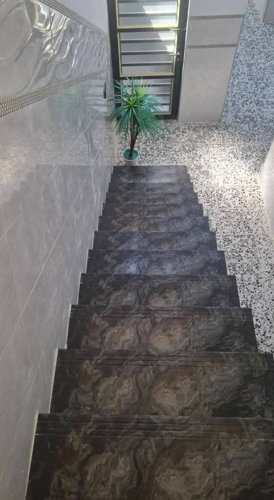 🏠 بيت للبيع  🏡
المساحة  140متر الوجه 7 والنزال 20
البيت بناء 2025 شغل درجة أولى طابق ونص
يتكون من 2 غرف نوم وحده سويت والثانيه بدون
+ صاله + استقبال + مطبخ حار وبارد +3حمامات
بناء بلوك ارضيه كاشي  والسيراميك الواح درجة أولى 
طابو زراعي سند 25
ملاحظة/ كاملة معاملة تحويل الطابو الصرف ومستلم وصل من الطابو 
العنوان .. الفلوجة حي جبيل الزراعي قرب شارع السد مجاور شارع المضيف ومجاور المدرسة الحكومي 
السعر/ 55 مليون وقابل للتفاوض 
للأستفسار ..الأتصال على الأرقام 
***********
