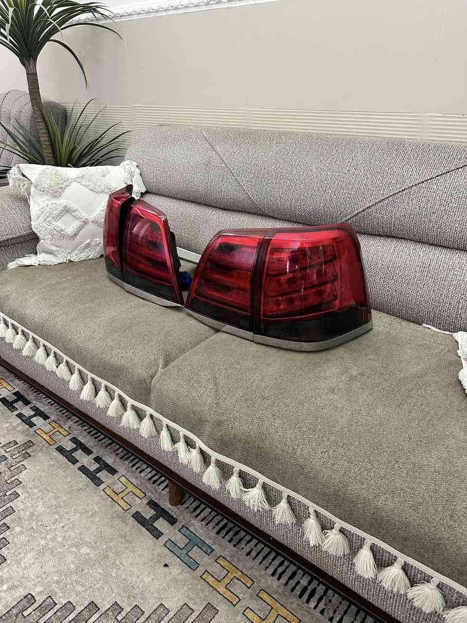 السلام عليكم تخم بك لايت لاندكروز من 2006 الى 2015 لد مكاني بغداد السعر 150 الف ***********
