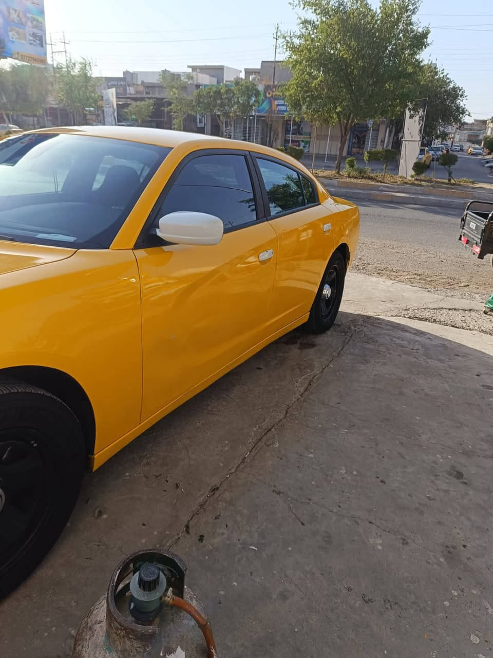 جارجر 2019 اصل رقم بغداد  للبيع السعر 160 رقم صاحب السياره ‭0775 255 0294‬ مكلف بلبيع
