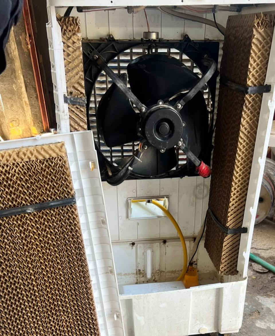 ً
للبيع مبردة هواء صحراوية KABEL بحالة جيدة جدا

وبسعر مناسب 

✅ تبريد ممتاز وهواء منعش

✅ اقتصادية في استهلاك الكهرباء

✅ مناسبة للمنازل والمحلات والورش

✅ مزودة بعجلات لسهولة النقل والحركة

✅ تعمل بكفاءة عالية

الماركة: KABEL

الصناعة: تركية 🇹🇷

الحالة: مستعملة بحالة جيدة

للاستفسار والمراسلة على الخاص أو الاتصال على الرقم

***********
