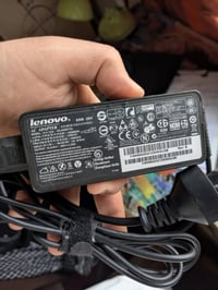 شاحنة لينوفو تايب سي 65 واط Lenovo Type C 65w Charger جديدة ما مستخدمة...