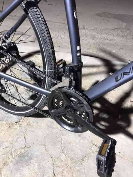 سلام عليكم
بايسكل للبيع 
البايسكل مستخدم يومين فقط 
جديد ومكتوب تاريخ البيع بالوصل 

هجين ترحال أمريكي ماركة يونيفيكا 
المنيوم
 بريكات دسك 
دبل امامي sr امريكي
سستم سرعات 3x7 ماركة مايكروشيفت
وايرات دفن 
فريم لارج

*********** - تواصل 
مطلوب بي 200الف وبي مجال قليل جدا
