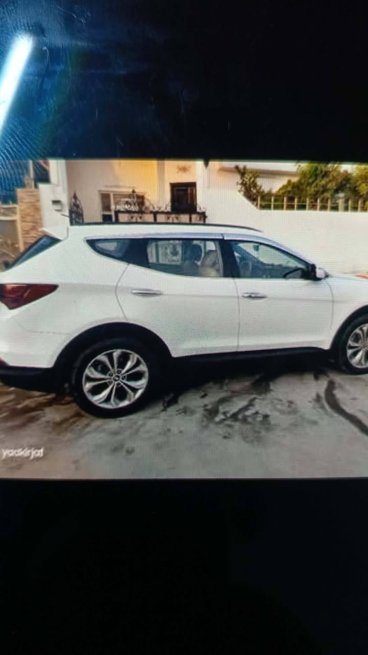 السلام عليكم للبيع سيارة سنتافي فول مواصفات ستة سلندر بدون صبغ رقم اربيل بسمي سعر 195 اوبي مجال شويه رقم الهاتف ***********  عنوان كركوك للبيع فقط
