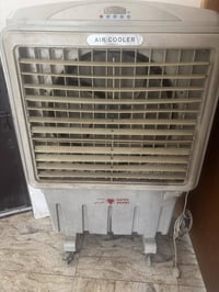 مبردات • واحدة شغالة • ماطور محروق