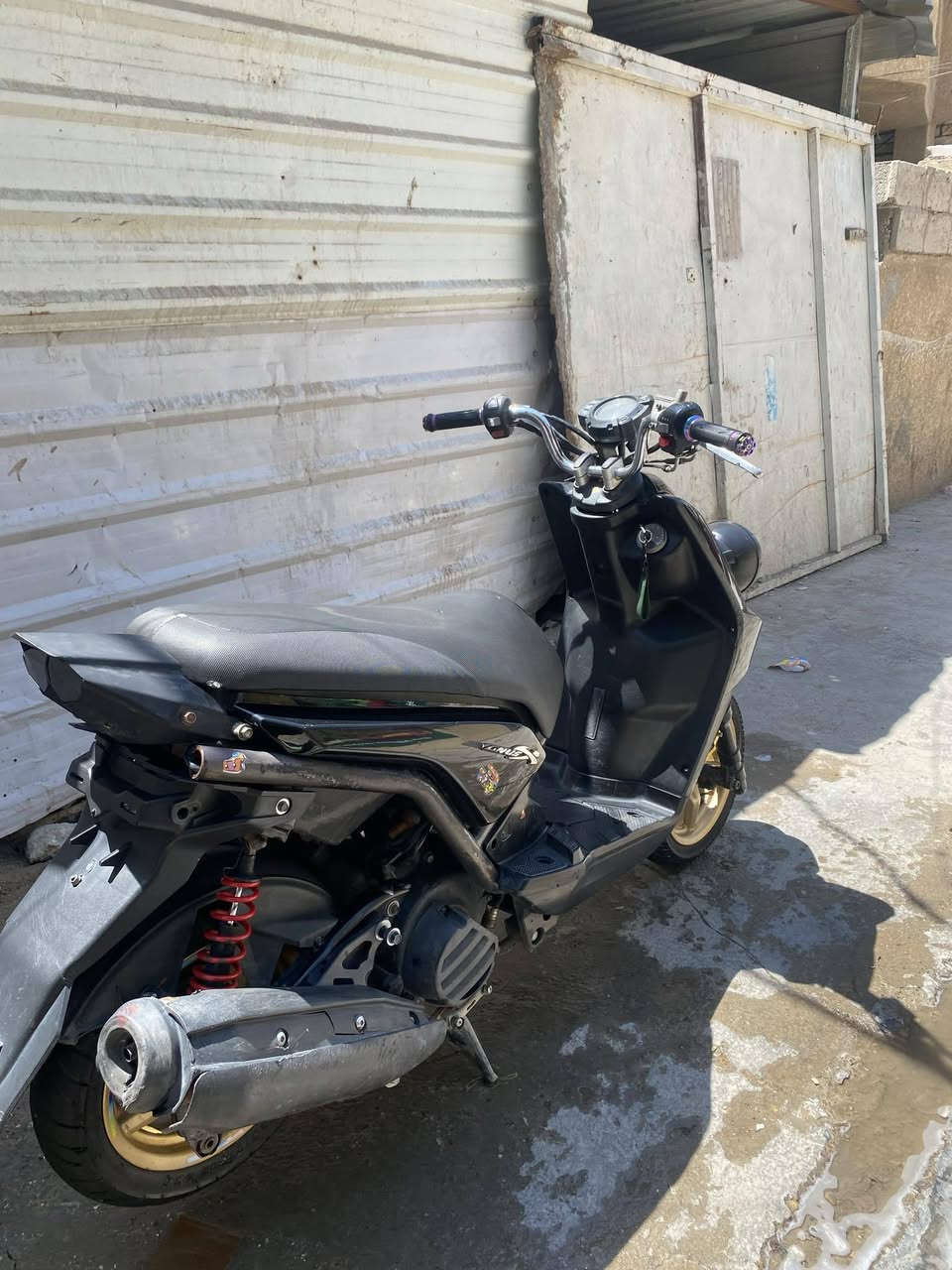 السلام عليكم سكنس جبلي للبيع دراجه جديده كفاله عامه مكينه خرسه شلعه فول كهربائيات كلها شغاله اي نقص مابيها شغل واطلع وين مايعجبك السعر 950 وبيها مجال مكاني الحسينيه الراشديه الرقم ***********
