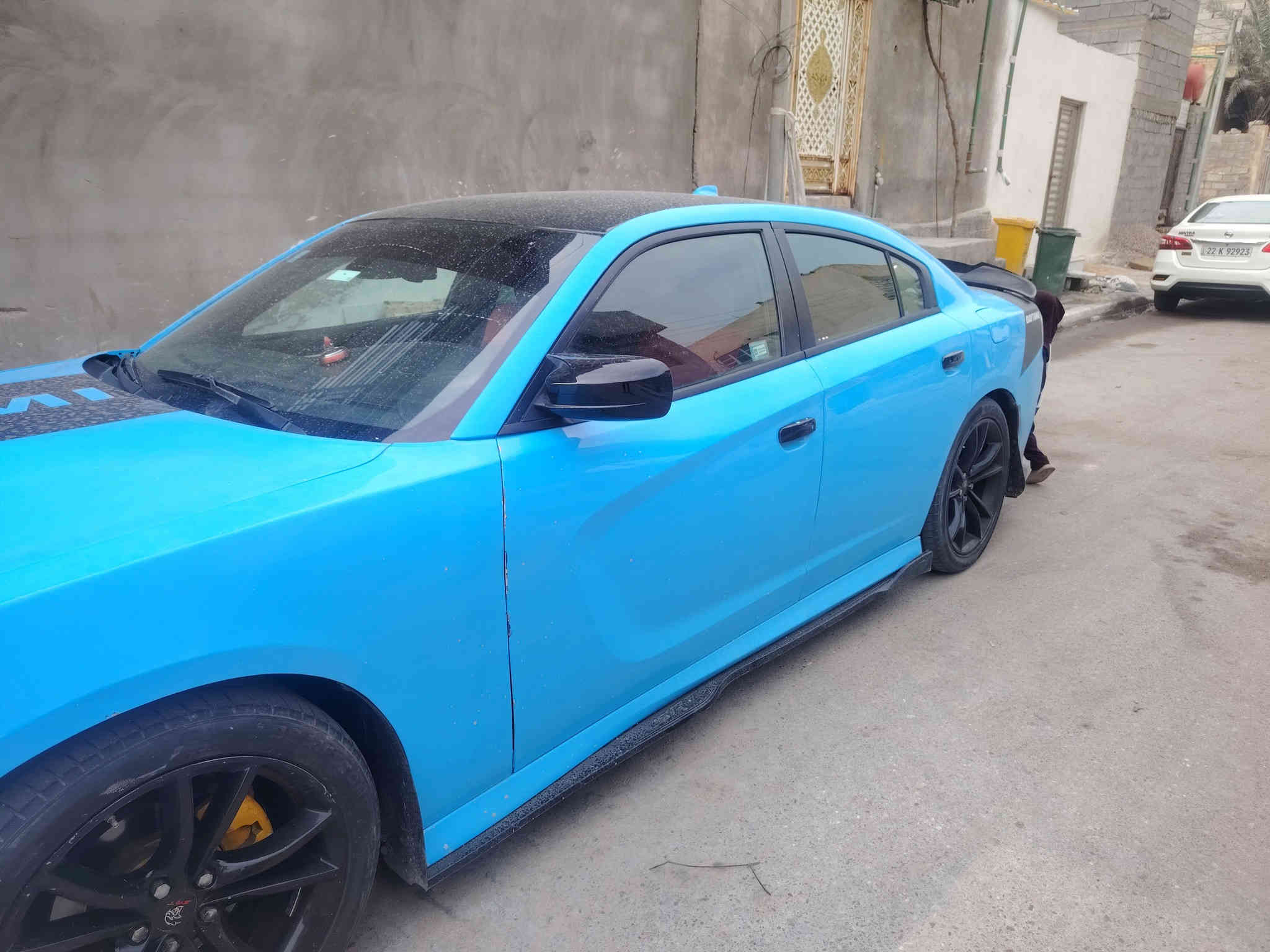 جارجر2017 اصل رقمهه بغداد مشروع وطني هزه جديده فول كير ومكينه مكفولات السياره تغير لون  يعني بديهه اكفله من الحادث القوي فخذه كص تعديل بالشاصي مكاني بصره قبله راعيهه ريد تحويل الاستفسار*********** سعرهه160 وبيهه مجال قليل
