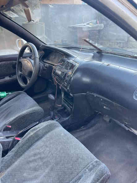 السلام عليكم
كورلا للبيع موديل 94  كله شغاله كير محرك شرط وكهربائيات تدفئى تشتغل صدر حيل زين 
رقم صلاح الدين الماني مشروع وطني باسمي تحويل ثاني يوم  السعر 48 ورقه  هذا رقم ***********
