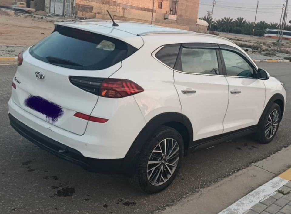 سيارة توسان موديل ٢٠١٩
شركة الكاصد  بيه قطعة واحدة بس  باب الصندوق رش صبغ 
سيارة جاهزه مكفوله حداديه تخم تاير 
فول مواصفات 
ماشيه ١٤٣الف 
رقم انكليزي بابل 
للتواصل ***********
