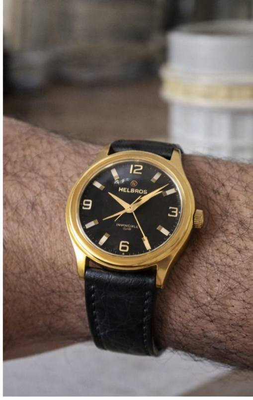 ساعة ماركة هيلبروس سوسيريه
مطليه من الذهب تعمل بنضام الميكانيك (نصب تكويك)
تحتوي المكينه على 17حجر ياقوت
أيضاً ختومات الصناعة والحجر داخل المكينه 
حجم القطر يتراوح بين 34الى 35
بما انو الساعه فنتج تكون الاحجام بهذا الجمال
بالنسبه الوقت الساعه مضبوط بالدقيقه والثانيه
وضمان مدى الحياة بالطلاء والمكينه 

المهتم يتفضل خاص


**إذا كنت صاحب هذا الإعلان وتريد حذفه لأي سبب، رجاءا أرسل رسالة إلى الدعم الفني**