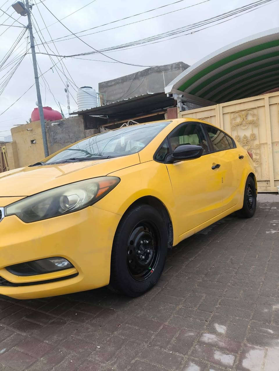 سلام عليكم
سياره فورتي للبيع أمريكي 2017 مكينه 1800 كلشي مابيه تبريد تدفئه حادثه أمريكي جاملغ الوره السعر 115 وبيها مجال قليل رقم تلفون ***********
