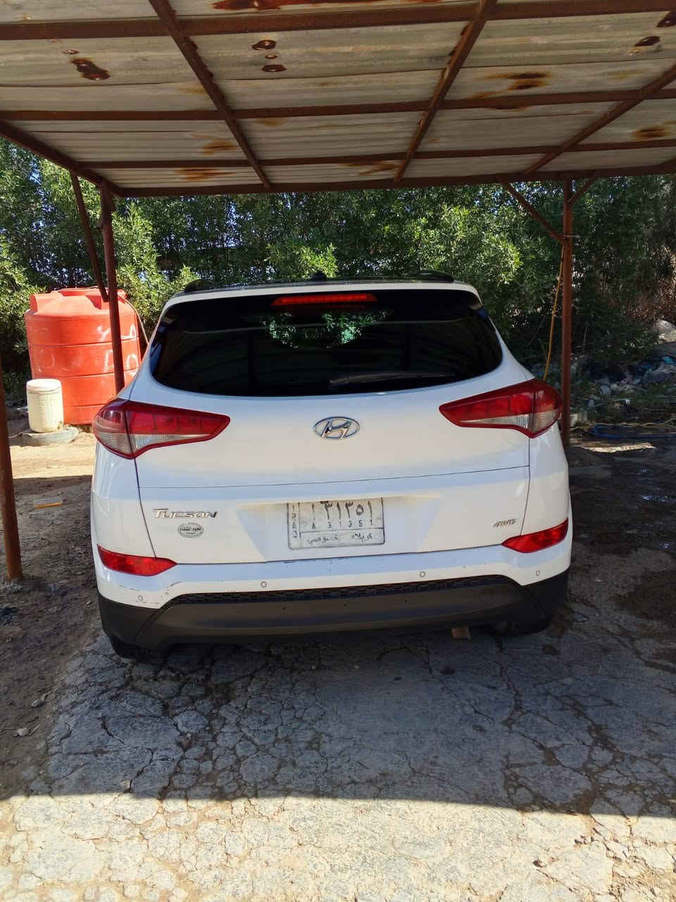 السلام عليكم سياره توسان 2016فول ماعده البصمه السياره اربعه ستندر السياره جديده وكفاله من الفتح والتبديل ماعده بارد بل جاملغ الامامي الايمن ورشات صبغ جوه الامرايه اشبرين مكينه جديده كير جديد تبريد حداديه تخم تاير يعني جاهزه ع اخر حبايه  الاستفسار ***********
