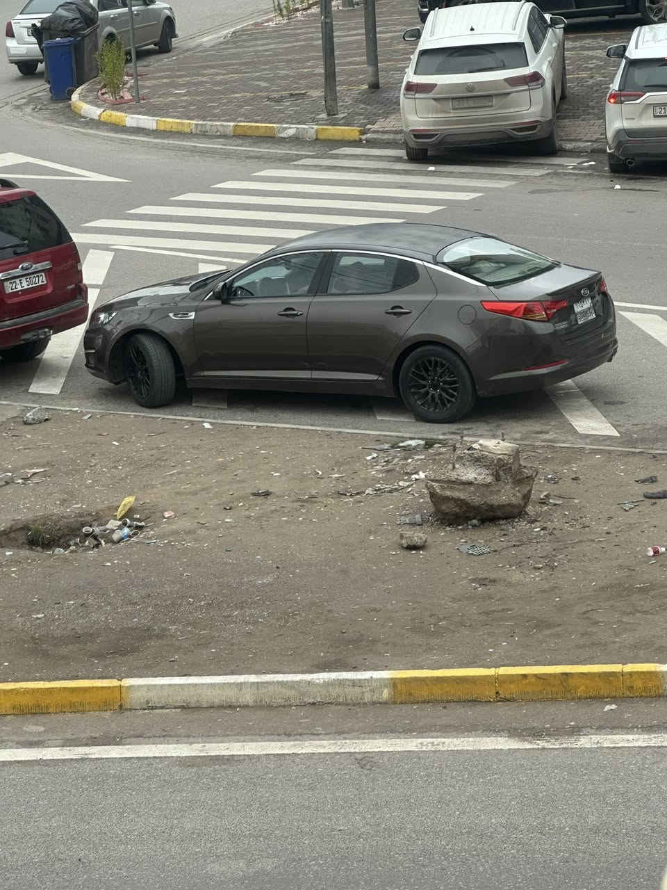 سلام عليكم كيه وبتمه مديل 2012 سياره مصبوغه حزام بدون دواخل سياره كلش نضيفه رقم سلمانيه هزه جديده سياره خليجي مكينه 2400مكان سياره بابل وكاله بسمي ***********
