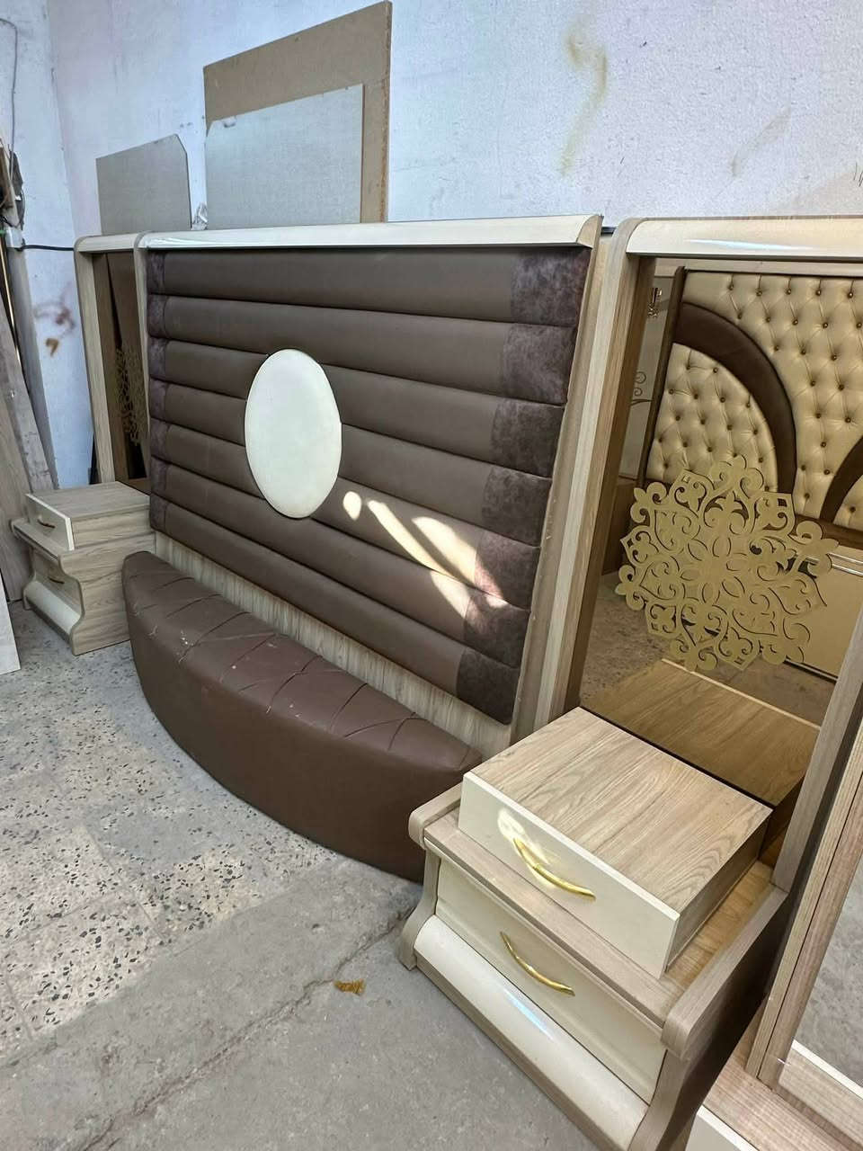 هنا الجمال هنا النظافه والفخامه الغرف التركي 
11قطعه 
نضافه95/💯
نظام سلايت وابواب جام برونزي
سعر الغرفه مليون و650
من ضمن الشد والنقل
فقط محافظات بسعري رمزي
للتواصل خاص موجوده


**إذا كنت صاحب هذا الإعلان وتريد حذفه لأي سبب، رجاءا أرسل رسالة إلى الدعم الفني**