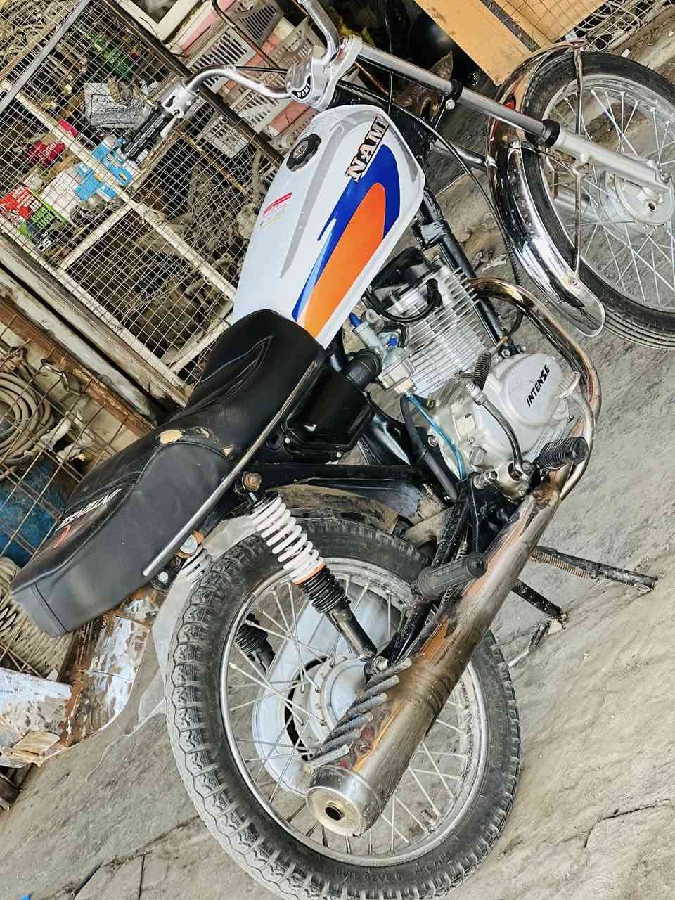 دراجه انتنس للبيع موديل 2025 اي عيب مابي شرط لاصرف ولا بخار بس محرك مفتوح سعر 500 بي مجال ***********
