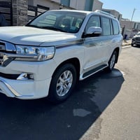 لاند كروز GXR • ٢٠١٦ • ٩٩ الف