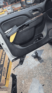 من رخصت الادمن المحترم إصلاح مسند الذراع الأمامي للسائق والراكب مناسب ...