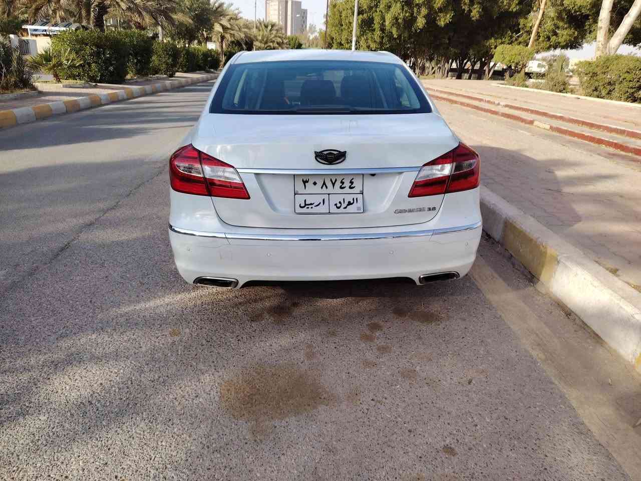 جنسز ٢٠١٣ خليجيه
محرك ٣٨٠٠ مكفول
رقم أربيل
بيها جاملغ أيسر أمامي مصبوغ
بدون دواخل بدون ايرباك
بيها بارد بالجاملغ الخلفي جوه قبق البانزين بدون صبغ 
وبارد بداية الجاملغ الإمامي  بدون صبغ
115
العماره
***********
