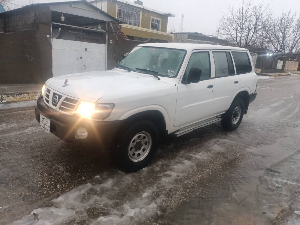 سه ره تابه ناوی خوای گه وره مهیره بان نیسان پاتڕۆڵ محسه ن بۆفرۆش 2002 کامل کاره بای ئه کسلی به شه رت جوارتایه ی لۆکی بۆبه سراوه گئڕومه کینه ی به شه رت سه نه وی نزیک ساڵئکه ته واوبوه خه رامه وته حویل به شه رت گئڕی عادیه به نزینه شانی داداوه به لای سایه قالای سایه قی بۆیاخه من به کامل بۆیاخ ئه ی فرۆشم شوئن ناوپئنجوئن  بۆسئعر به یوه ندی بکه ن ***********فای به ر بنجوين, السليمانية
